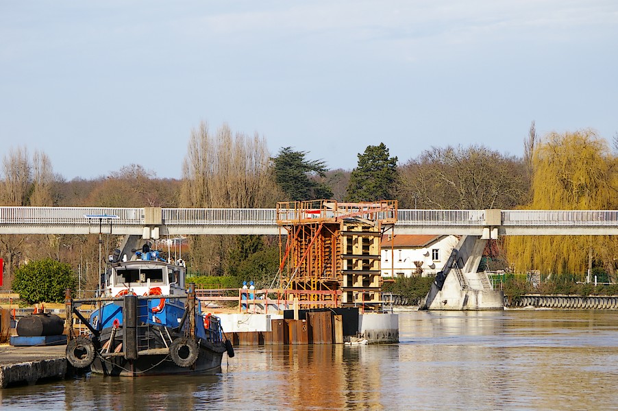 Le Bateau Francki: Ecluse d evry 012